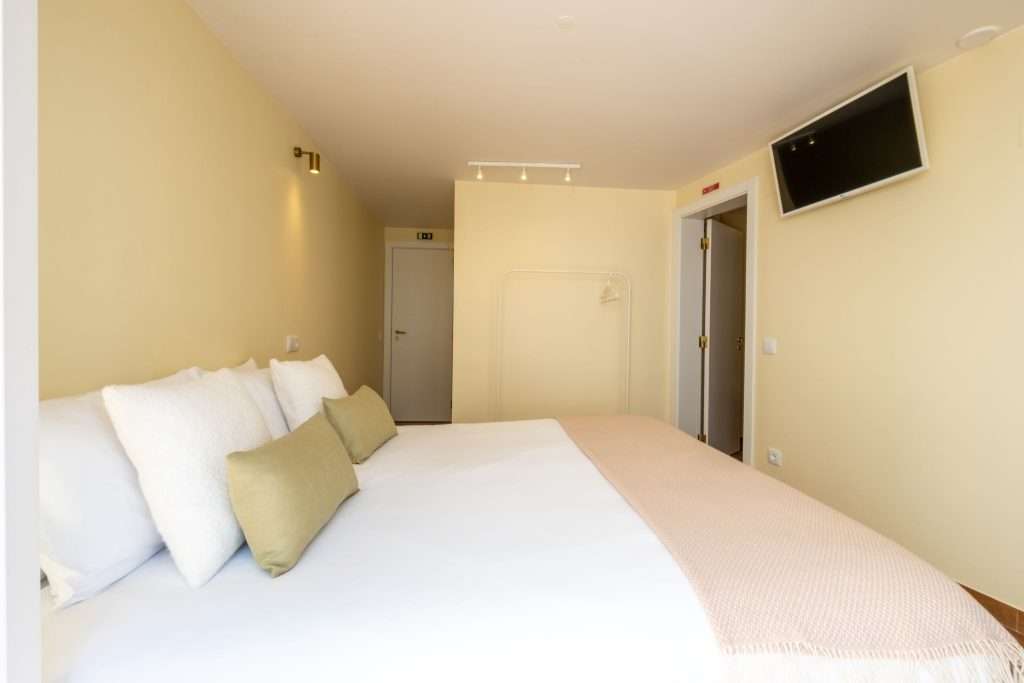 room2_4
